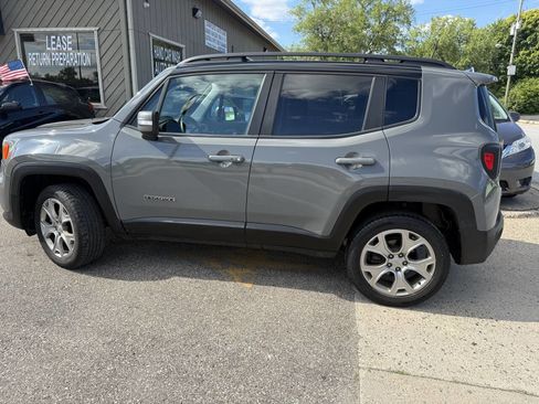 Used 2020 Jeep Renegade Limited w/ Safety and Security Group image 29
