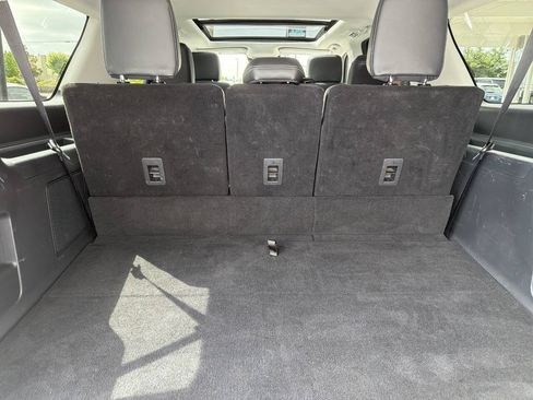 Used 2025 Ford Expedition Max Platinum AWD/4WD image 8