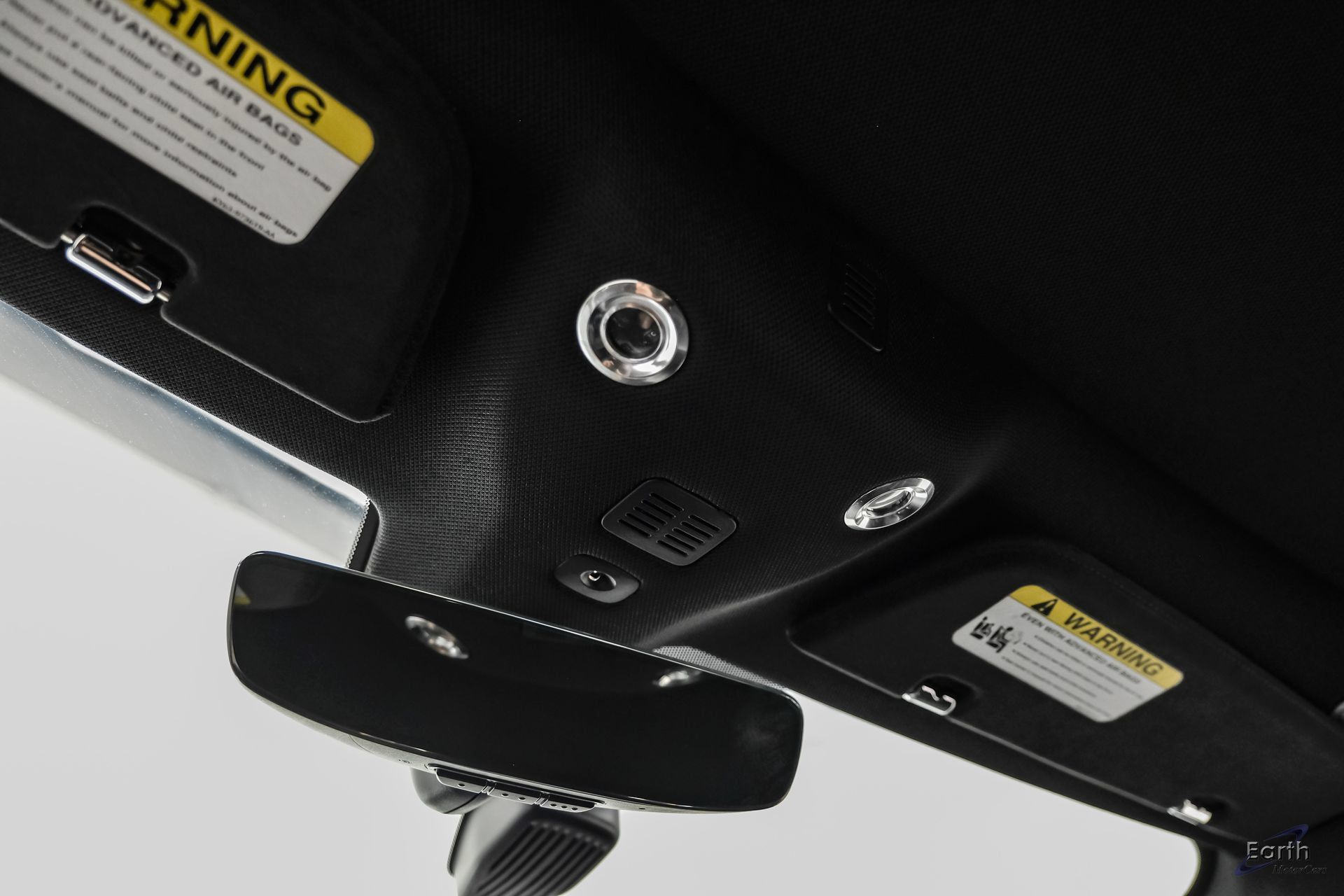 Used 2022 Aston Martin V8 Vantage Coupe RWD image 44