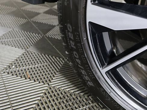 Used 2022 Volkswagen Tiguan SEL R-Line image 24