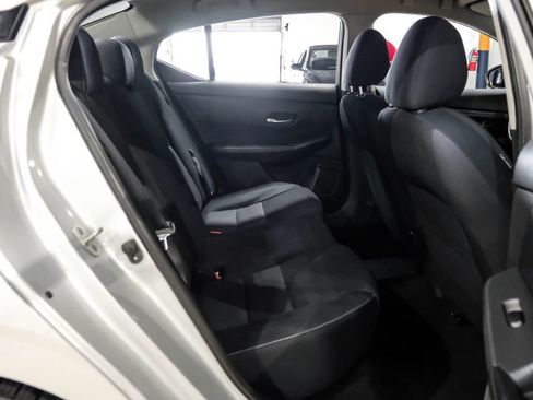 Used 2021 Nissan Sentra SV FWD image 35