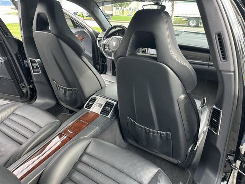 Used 2011 Porsche Panamera Turbo image 33