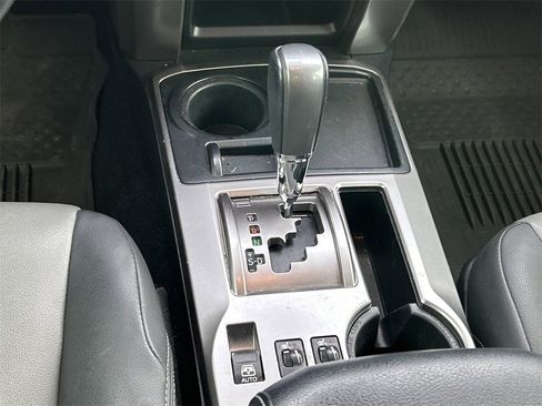 Used 2022 Toyota 4Runner SR5 Premium image 22