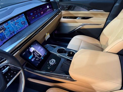 New 2025 Cadillac Escalade IQ Sport 2 image 42