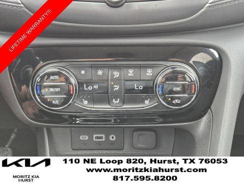 Used 2023 Buick Encore GX Essence w/ Experience Buick Package AWD/4WD image 21