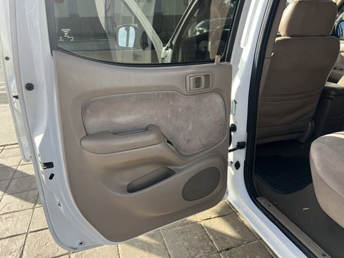 Used 2002 Toyota Tacoma PreRunner image 29