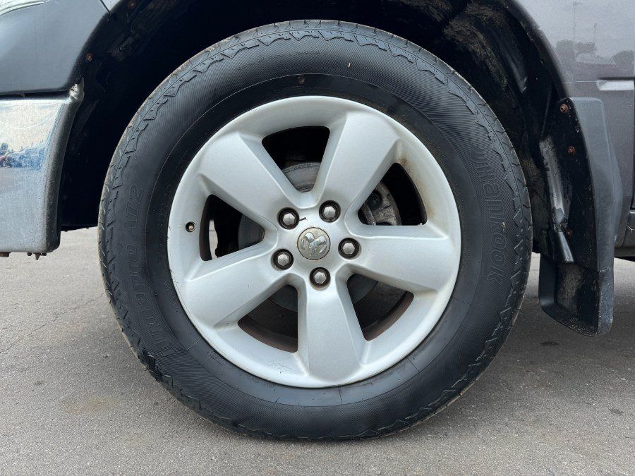 Used 2014 RAM 1500 ST w/ SXT Appearance Group AWD/4WD image 13