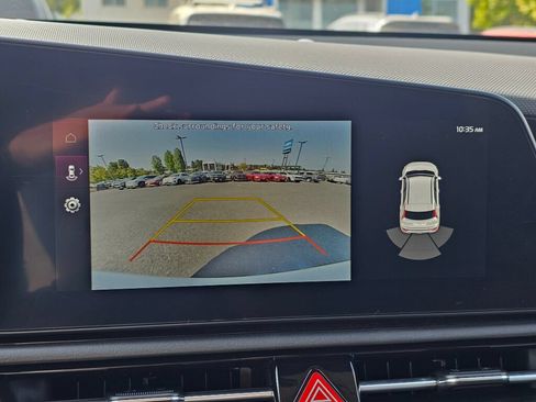 Certified 2024 Kia Niro Wind w/ Wind Preserve Package FWD image 15