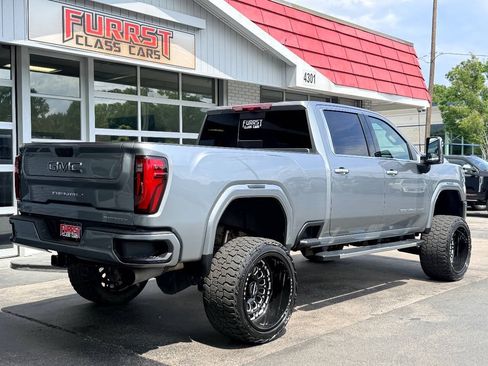 Used 2024 GMC Sierra 2500 Denali w/ Denali Reserve Package AWD/4WD image 3