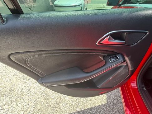 Used 2019 Mercedes-Benz CLA 250 image 12