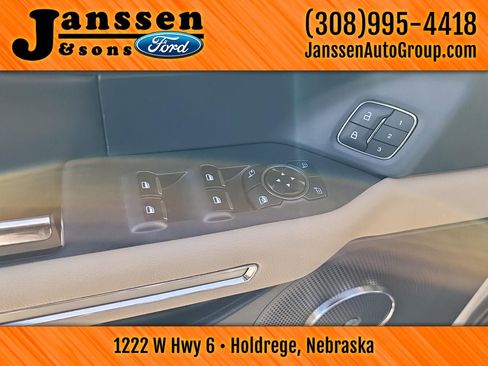 Used 2024 Ford Expedition Max Limited image 20