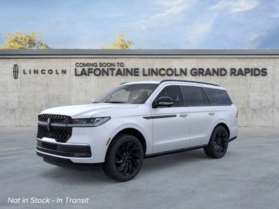 New 2026 Lincoln Navigator Reserve w/ Jet Appearance Package