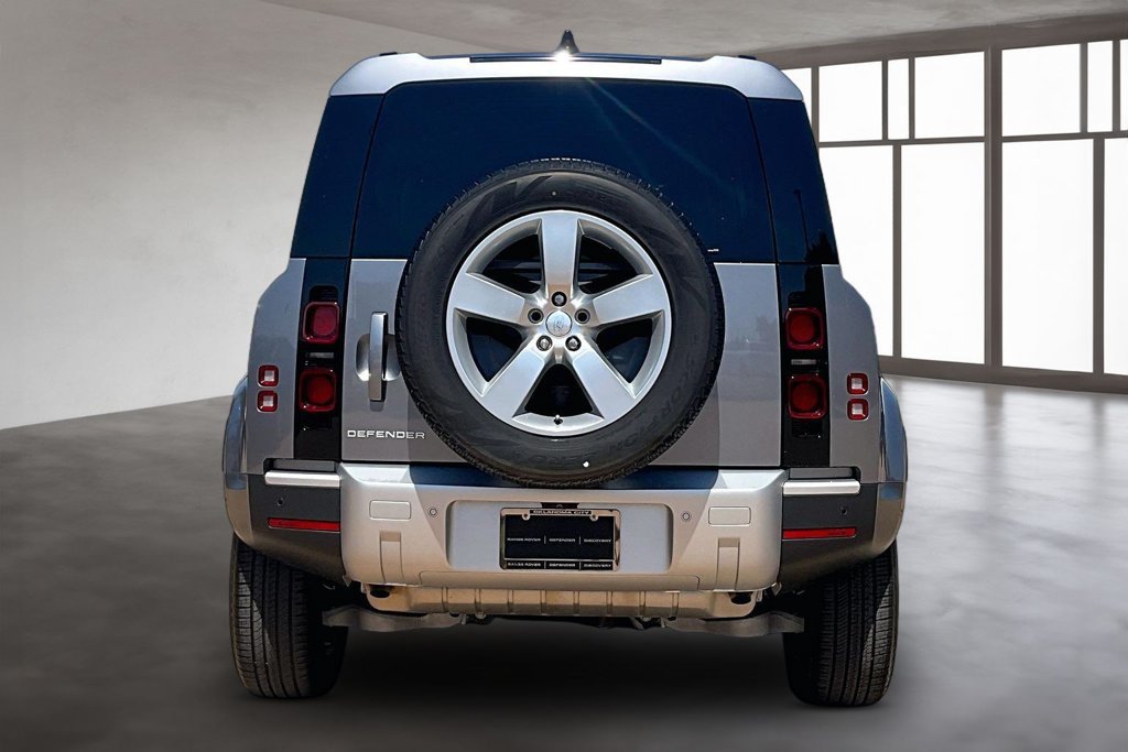 Used 2024 Land Rover Defender 110 S AWD/4WD image 4