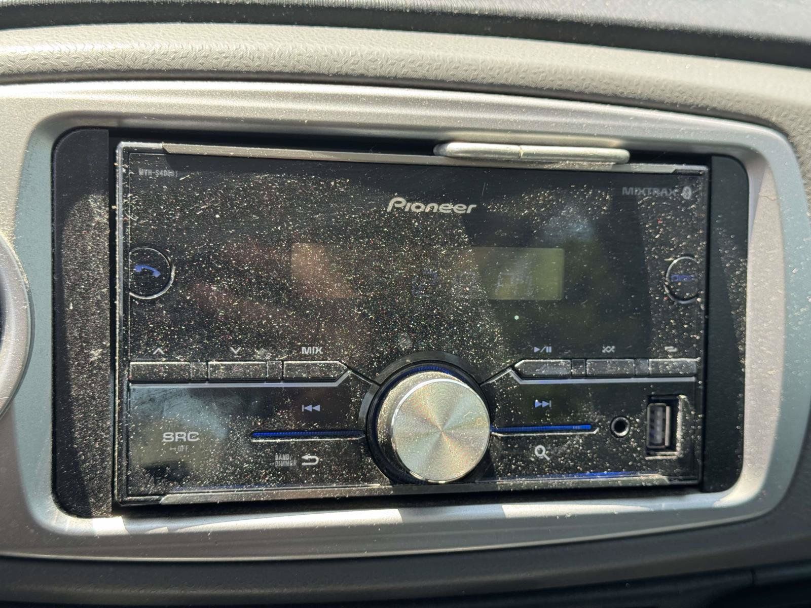 Used 2012 Toyota Yaris SE FWD image 22