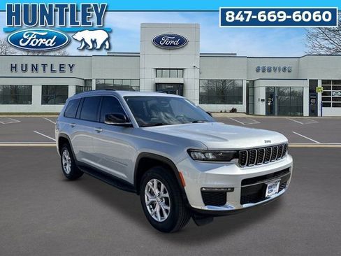 Used 2022 Jeep Grand Cherokee L Limited image 3