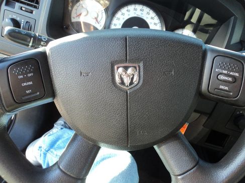 Used 2010 Dodge Dakota Big Horn w/ Convenience Group image 9