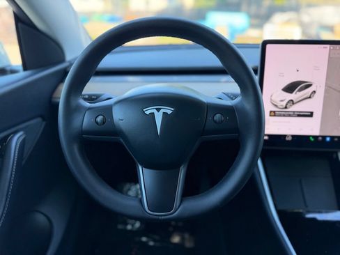 Used 2020 Tesla Model Y Long Range AWD/4WD image 34