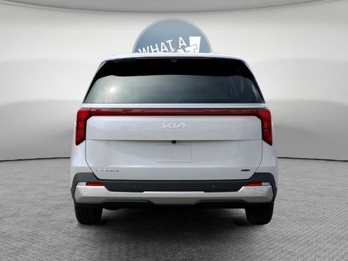 New 2026 Kia Carnival EX FWD image 5