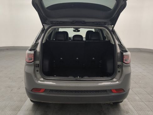 Used 2020 Jeep Compass Limited image 29