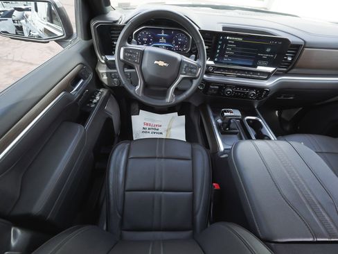 Used 2025 Chevrolet Silverado 1500 High Country w/ Z71 Off-Road Package AWD/4WD image 46