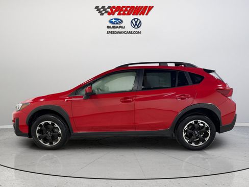Used 2022 Subaru Crosstrek 2.0i Premium w/ Moonroof Package image 4