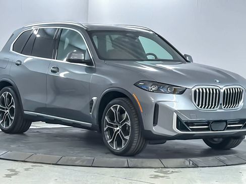 New 2026 BMW X5 xDrive40i w/ Climate Comfort Package AWD/4WD image 9