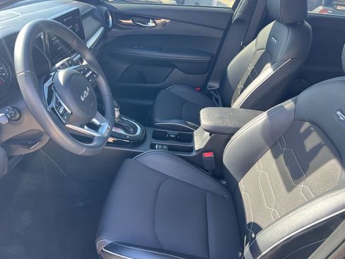 Certified 2024 Kia Forte GT-Line image 4