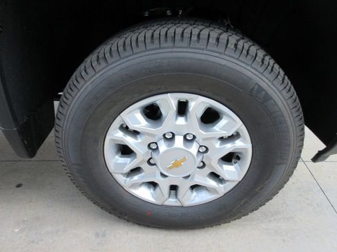 New 2026 Chevrolet Silverado 2500 LT w/ All Star Edition AWD/4WD image 10