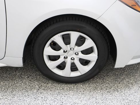 Certified 2026 Toyota Corolla LE FWD image 5