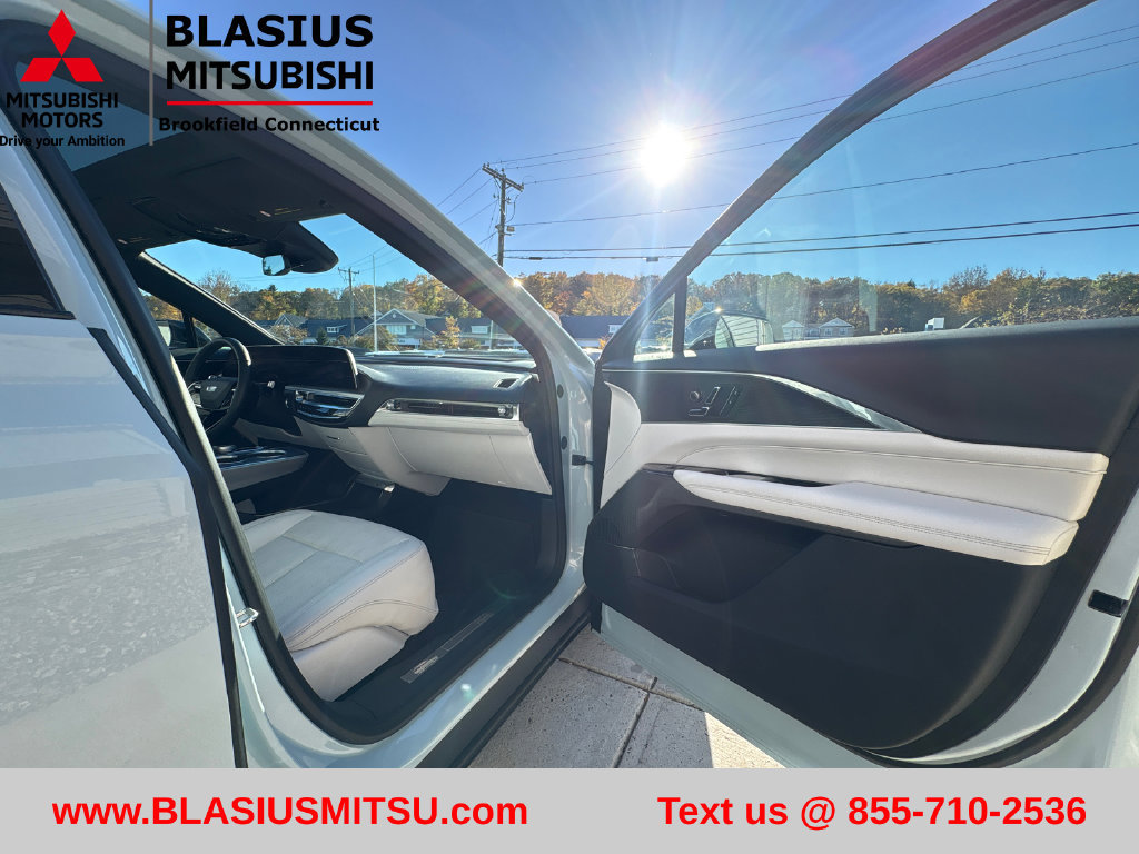 Used 2024 Cadillac Lyriq Luxury AWD/4WD image 50