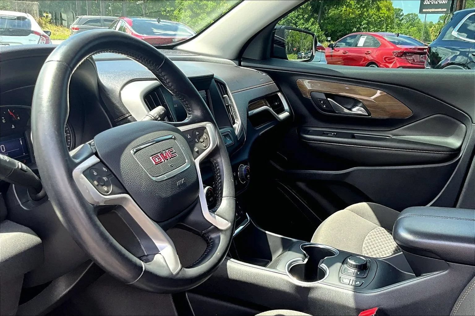 Used 2020 GMC Terrain SLE w/ Driver Convenience Package FWD image 13