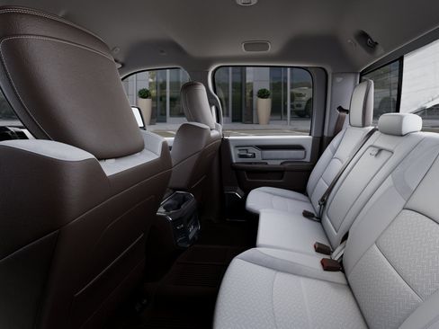 New 2026 RAM 3500 Laramie AWD/4WD image 23