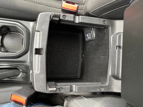 Used 2023 Jeep Gladiator Willys image 26