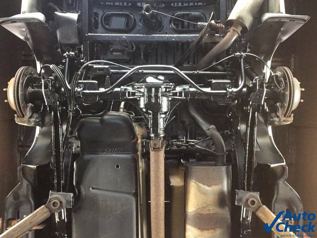 Used 2011 Chevrolet Avalanche LTZ AWD/4WD image 16