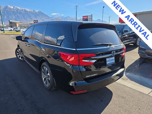 Used 2024 Honda Odyssey EX-L image 3