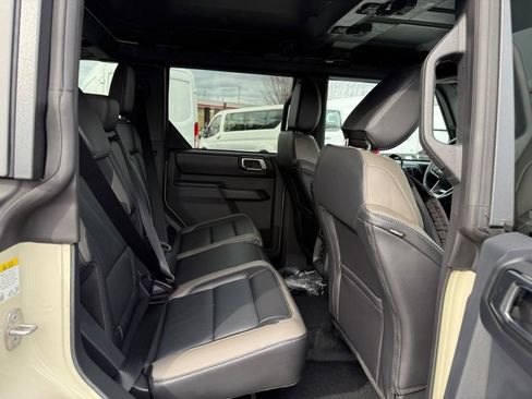New 2025 Ford Bronco Outer Banks image 5