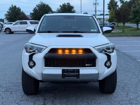 Used 2019 Toyota 4Runner TRD Off-Road AWD/4WD image 3