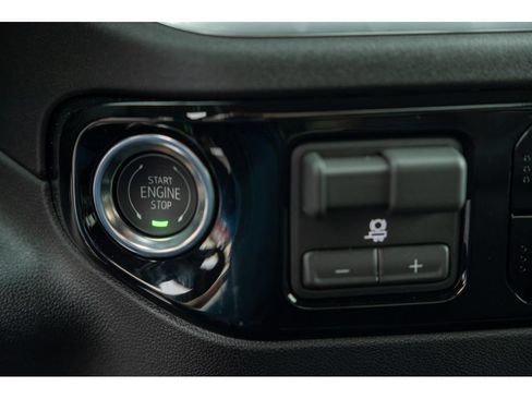New 2026 GMC Sierra 2500 SLE w/ SLE Value Package; AWD/4WD image 28