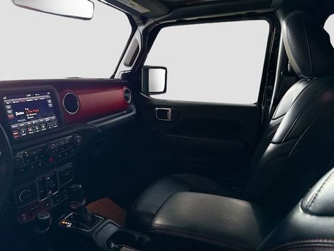 Used 2018 Jeep Wrangler Unlimited Rubicon w/ Dual Top Group image 23