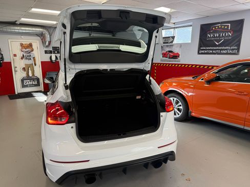 Used 2017 Ford Focus RS image 13