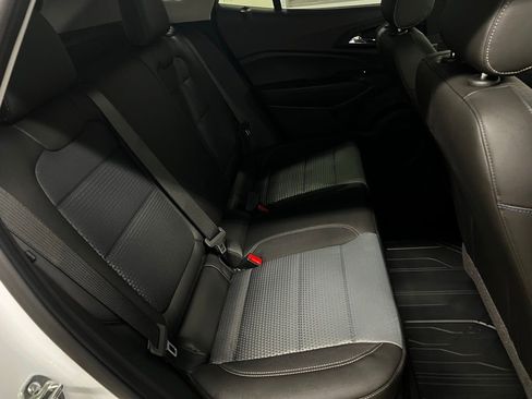 New 2026 Chevrolet Trax LT w/ Sunroof Package image 30