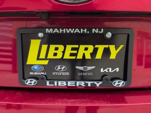 Used 2017 Toyota Prius Prime Premium image 32