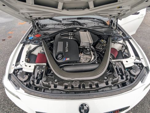 Used 2018 BMW M3 image 28