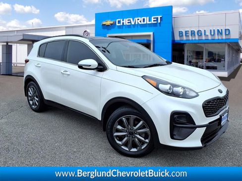 Used 2021 Kia Sportage S w/ S FWD Premium Package image 1
