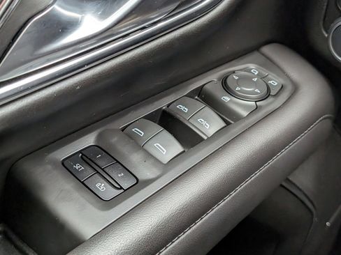 Used 2022 Chevrolet Tahoe LT image 25