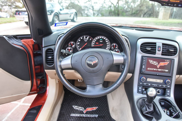 Used 2006 Chevrolet Corvette Coupe w/ Preferred Equipment Group RWD image 26