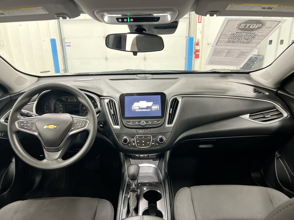 Used 2025 Chevrolet Malibu LT FWD image 10