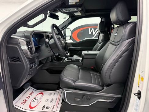 New 2026 Ford F450 Platinum w/ FX4 Off-Road Package image 11