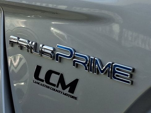 Used 2021 Toyota Prius Prime XLE image 31