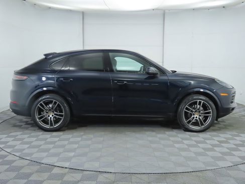 Used 2020 Porsche Cayenne image 4